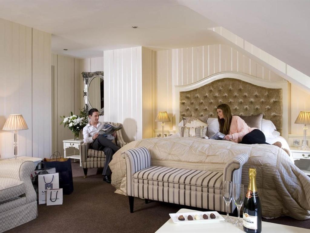 Customs House Country Inn Belcoo Oda fotoğraf