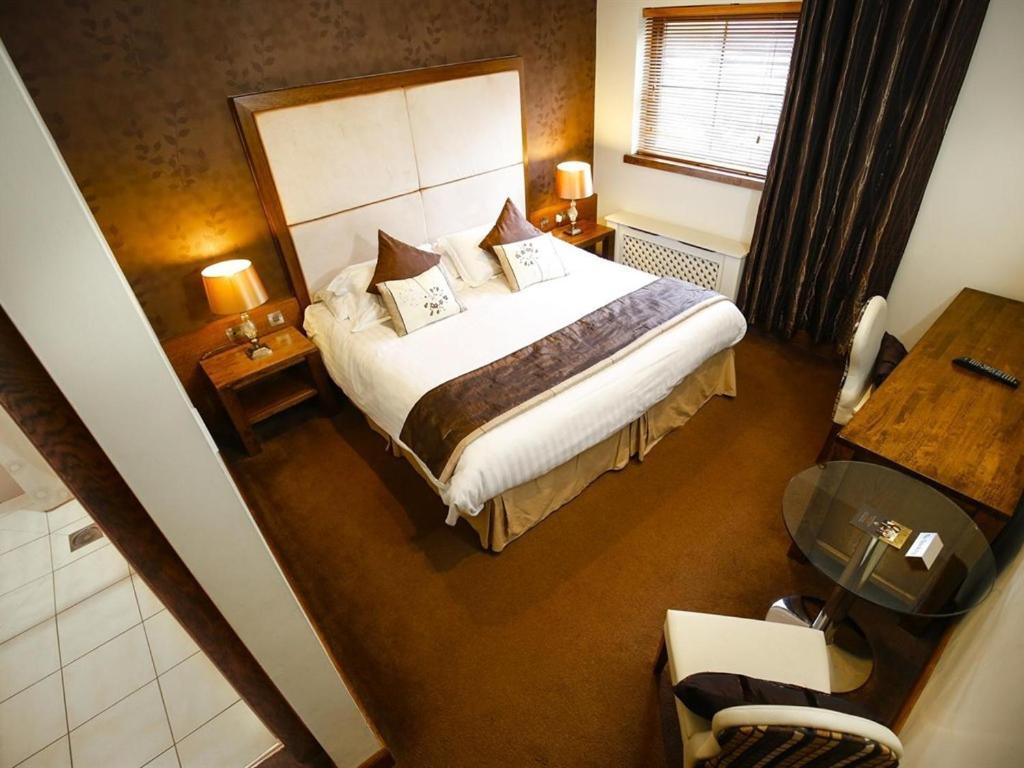 Customs House Country Inn Belcoo Oda fotoğraf