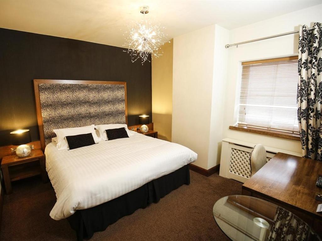 Customs House Country Inn Belcoo Oda fotoğraf